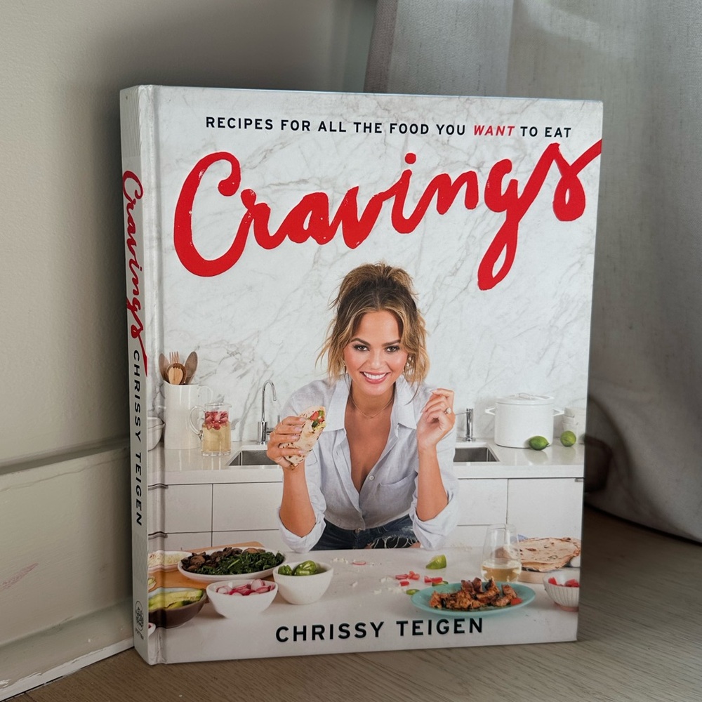 Cravings Cookbook by Chrissy Teigen